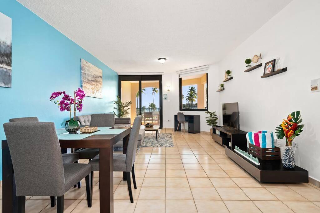 Beach Access + 3 Pools + Ocean Views - 2Br In Palmas - Sleeps 7 Apartment Humacao Luaran gambar