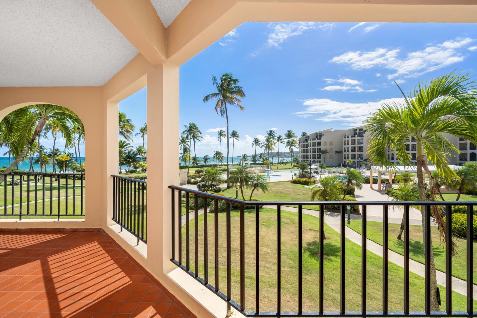 Beach Access + 3 Pools + Ocean Views - 2Br In Palmas - Sleeps 7 Apartment Humacao Luaran gambar